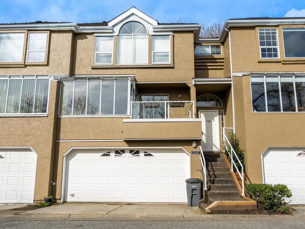 2387 Quayside Court, Vancouver, BC, V5P 4W2