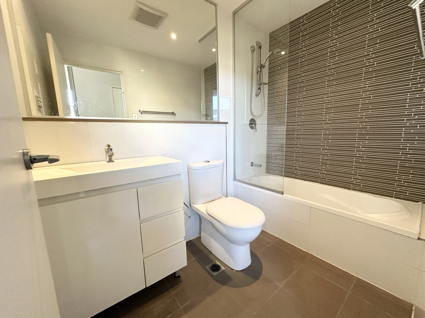 Additional image 9 of L201/81-86 Courallie Avenue, Homebush West NSW 2140