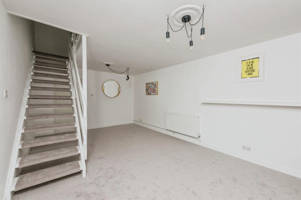 Buckingham Mews, Sutton Coldfield photo 2