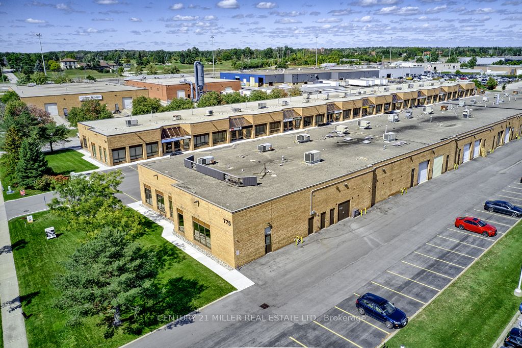 Additional image 2 of 33-775 Pacific Road, Oakville, ON, L6L 6M4