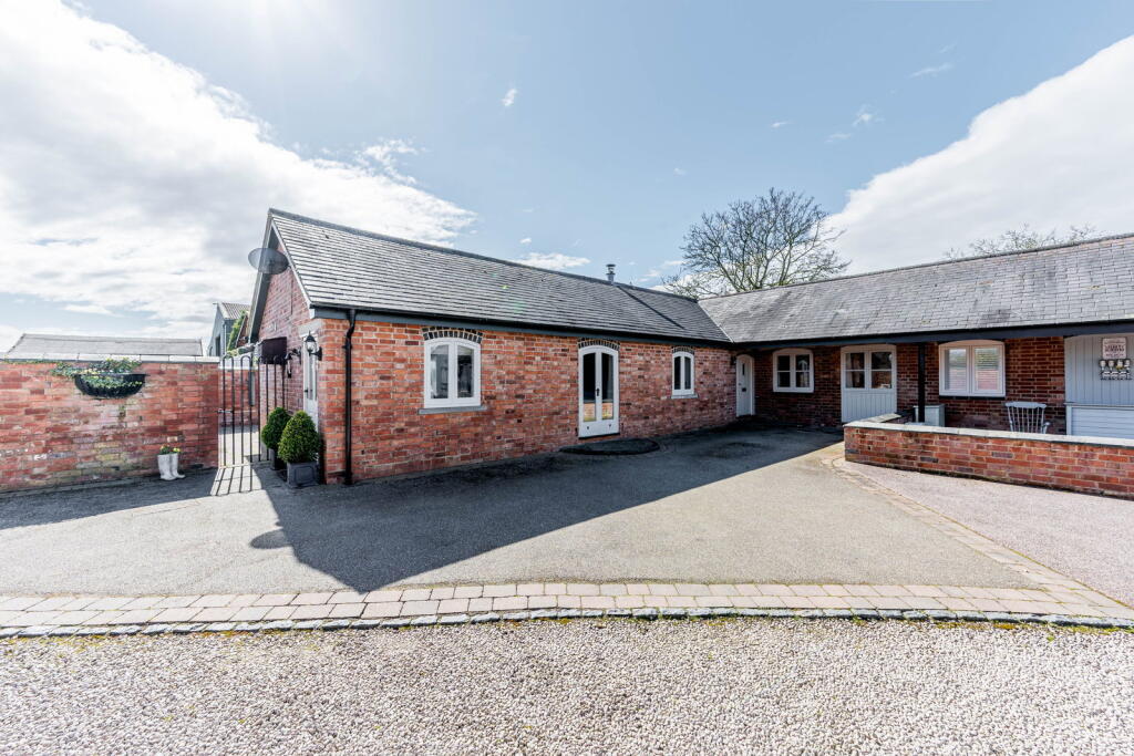 Ladyfields Barn, Peggs Lane, Elford, B79