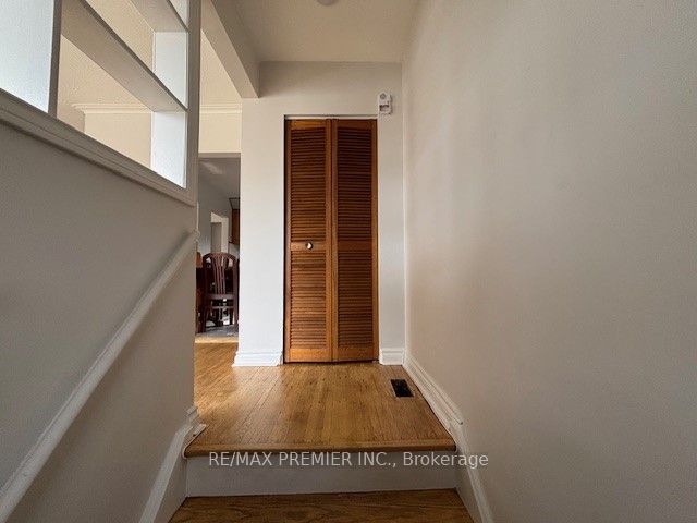 Main Floor-199 Gracedale Boulevard, Toronto, ON, M9L 2C3 photo 3