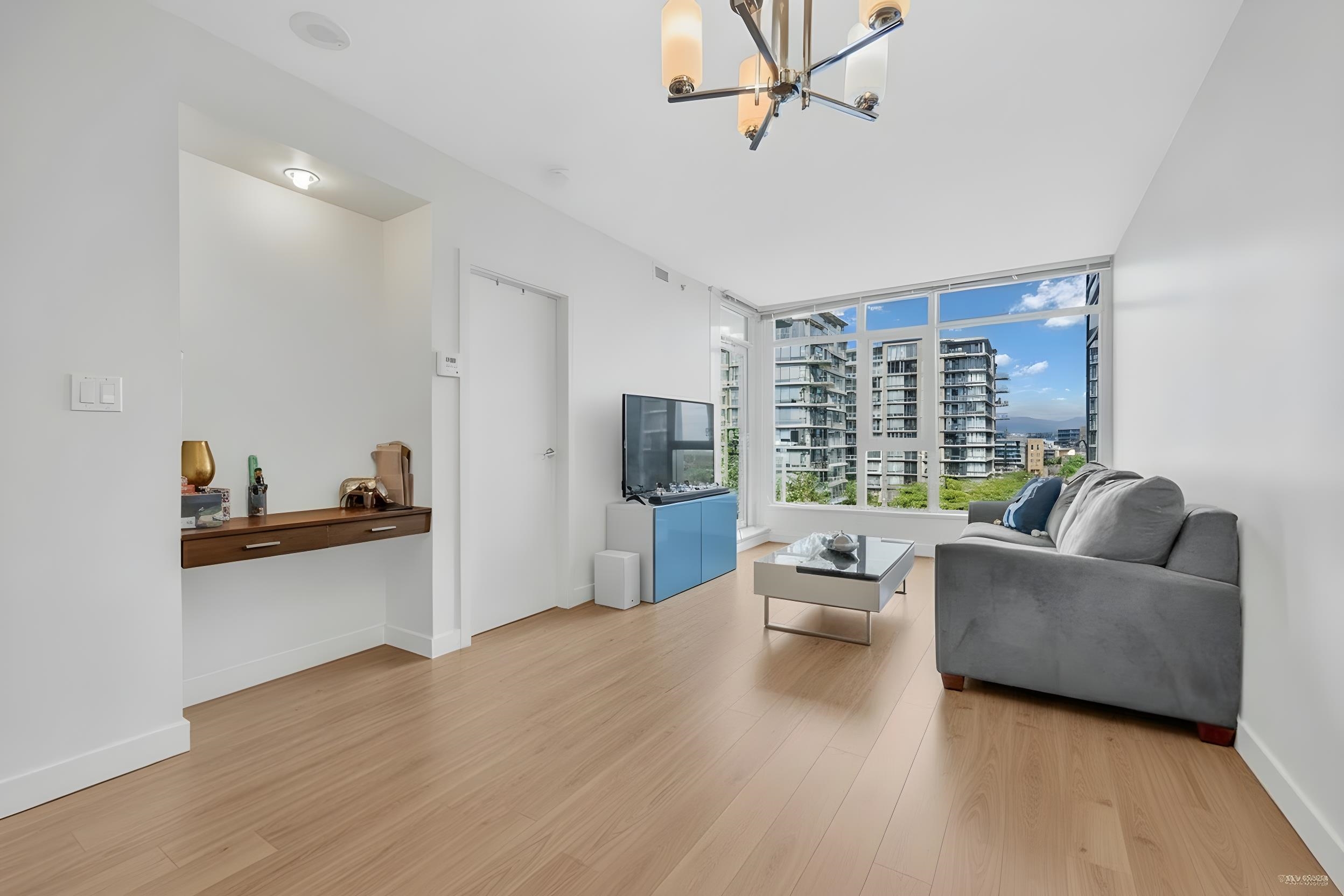 1009-7373 Westminster Highway, Richmond, BC, V6X 0B5