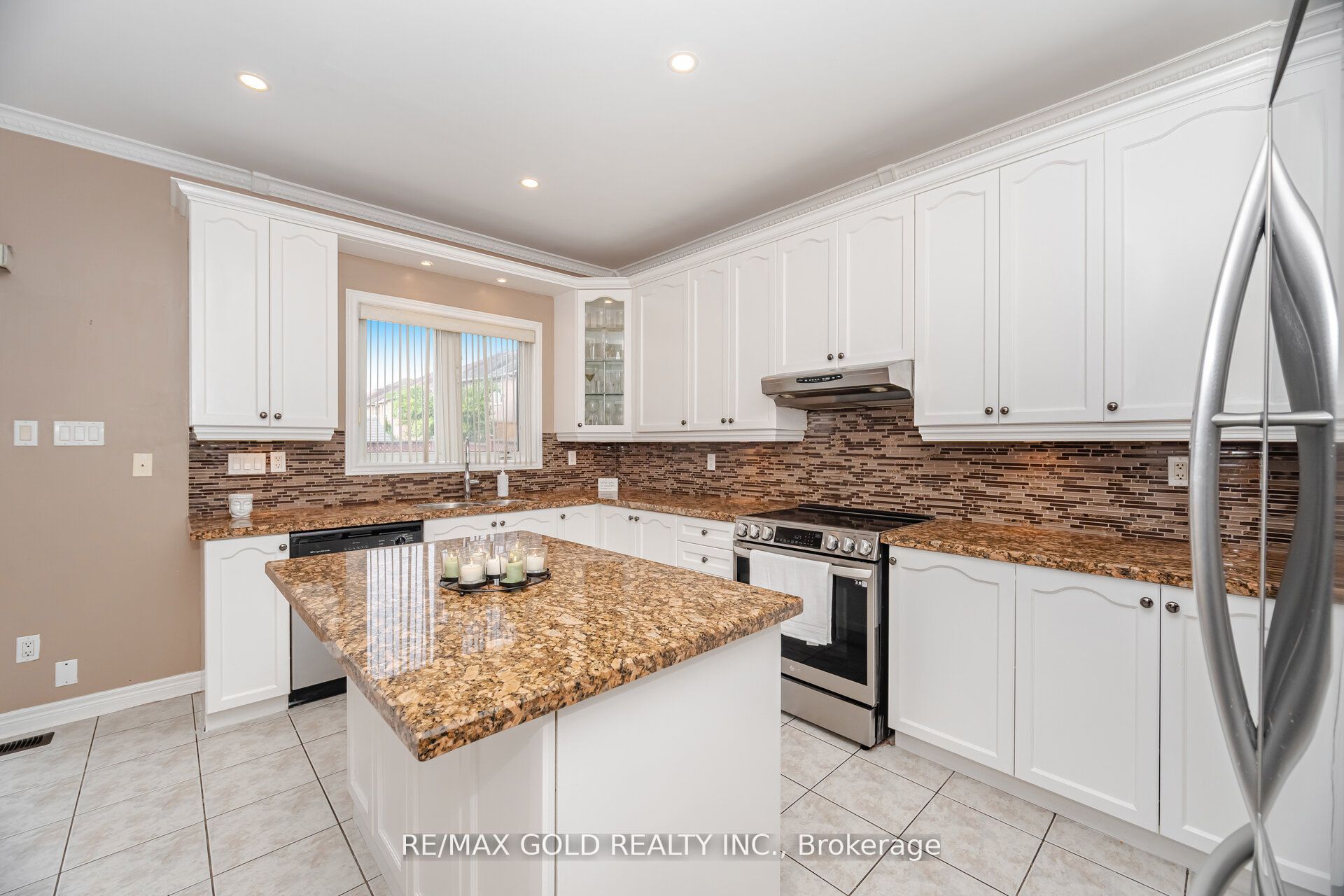 Additional image 4 of 5 Summershade Street, Brampton, ON, L6P 2B9