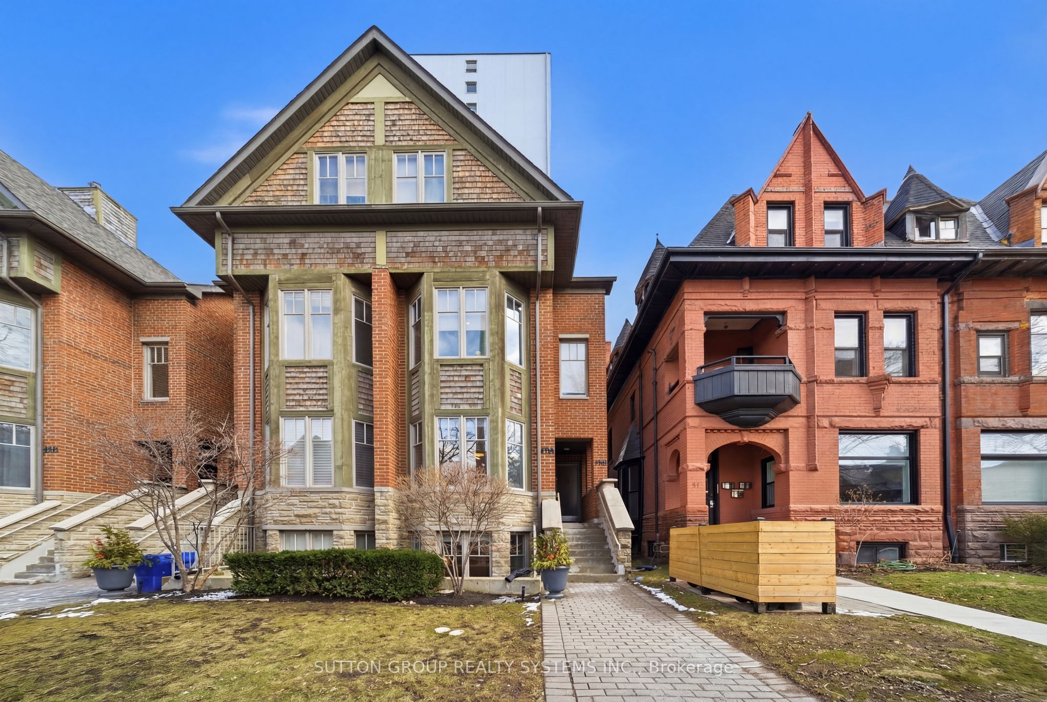 99A Walmer Road, Toronto, ON, M5R 2X6