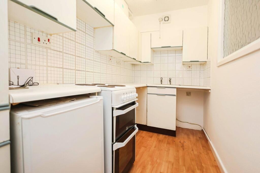 Additional image 2 of Far Highfield, Sutton Coldfield, Birmingham, B76