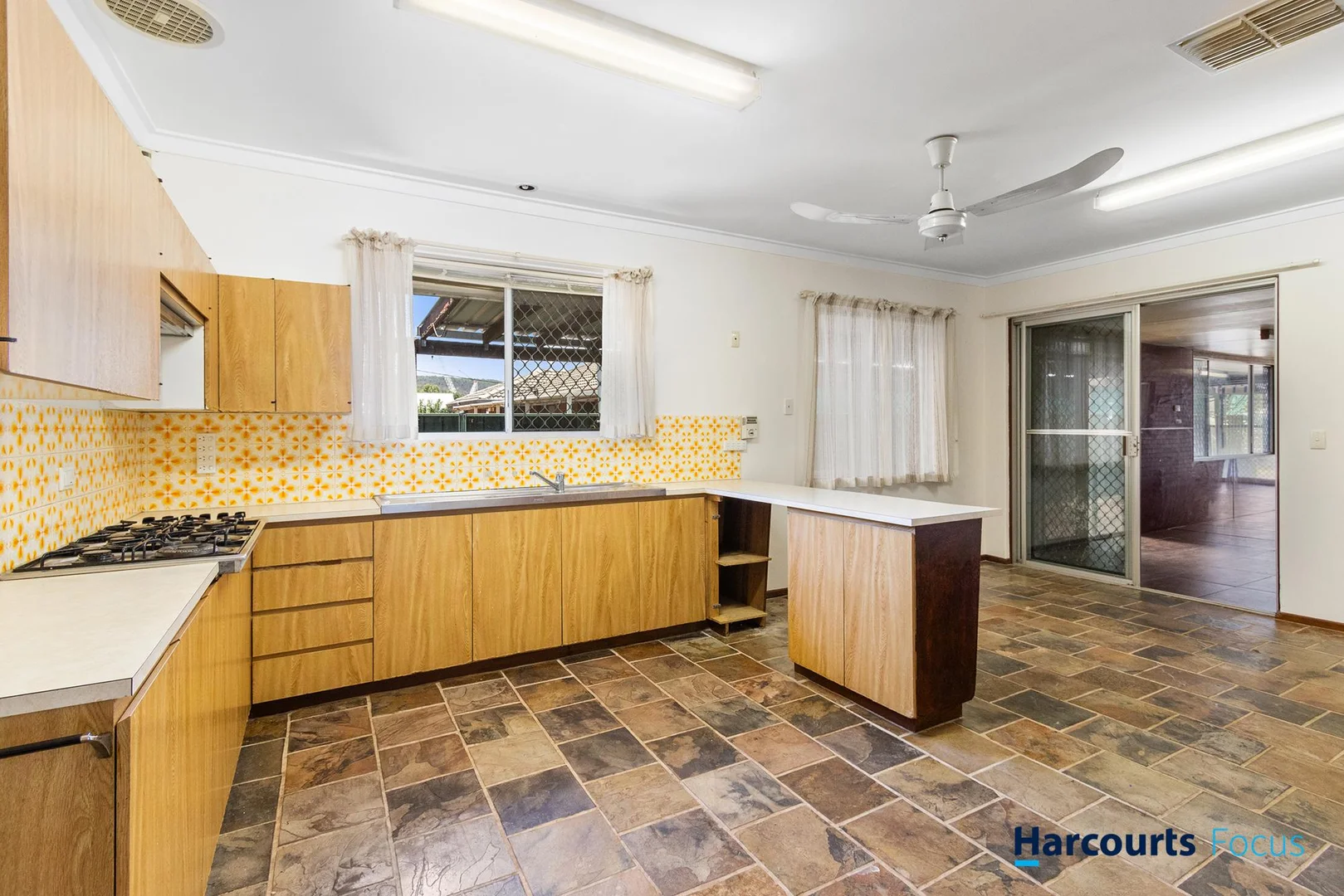 Additional image 10 of 34 Fifth Road, Armadale WA 6112