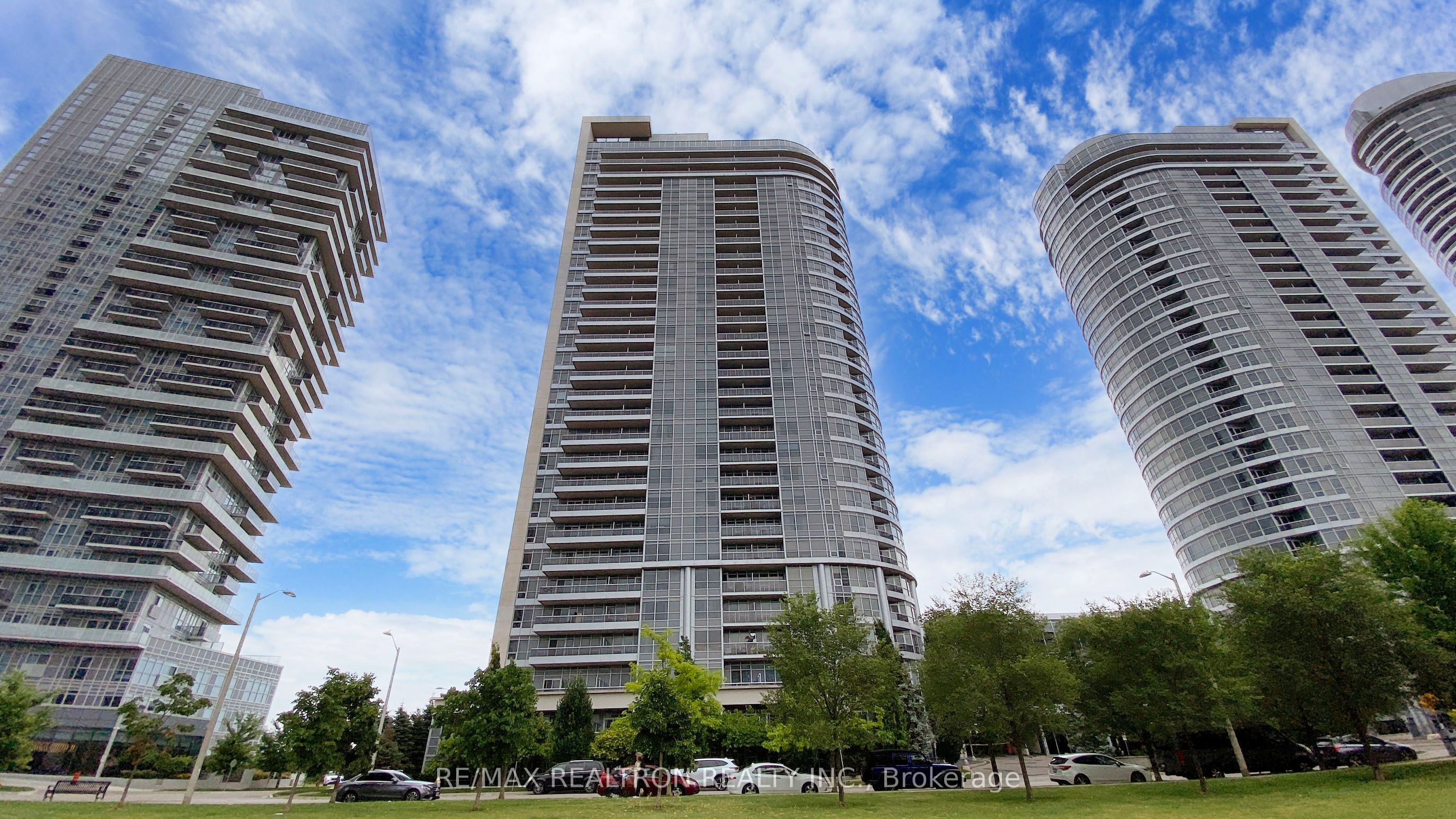 Additional image 2 of 1217-181 Village Green Square, Toronto, ON, M1S 0K6
