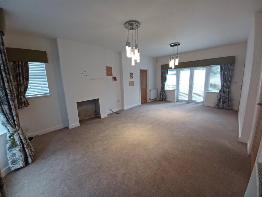 Lichfield Road, Sutton Coldfield, West Midlands, B74 photo 4