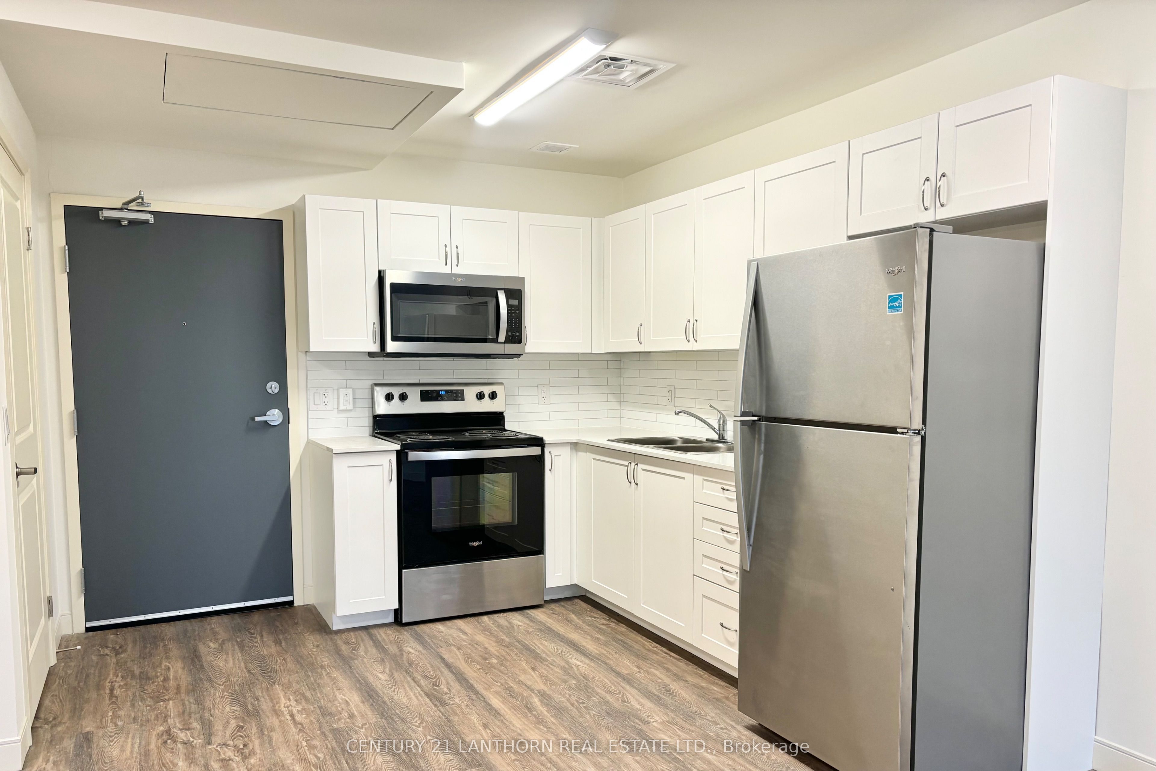 212-135 Station Street S, Belleville, ON, K8N 2S9