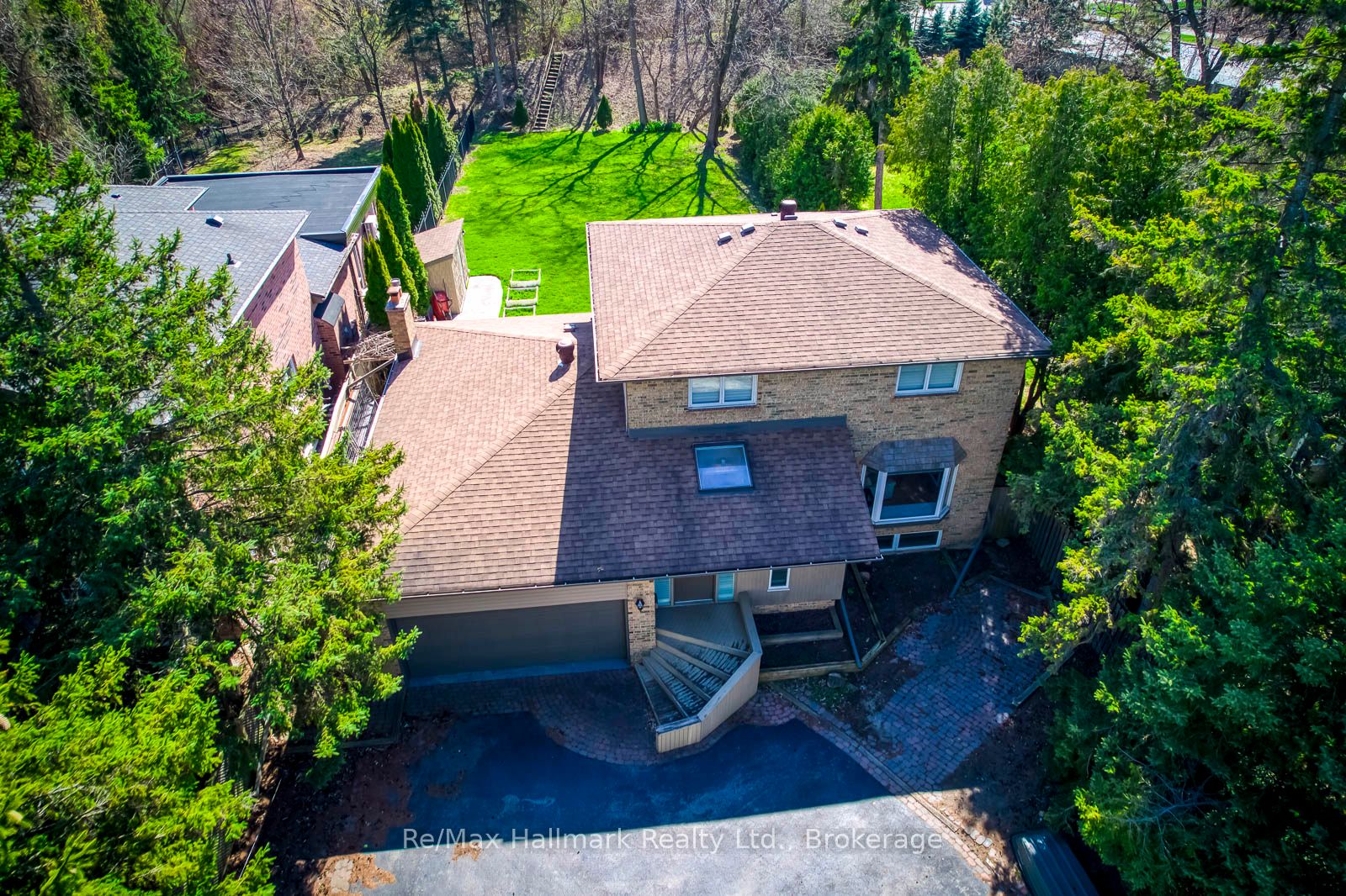 494 Chartwell Road, Oakville, ON, L6J 4A5