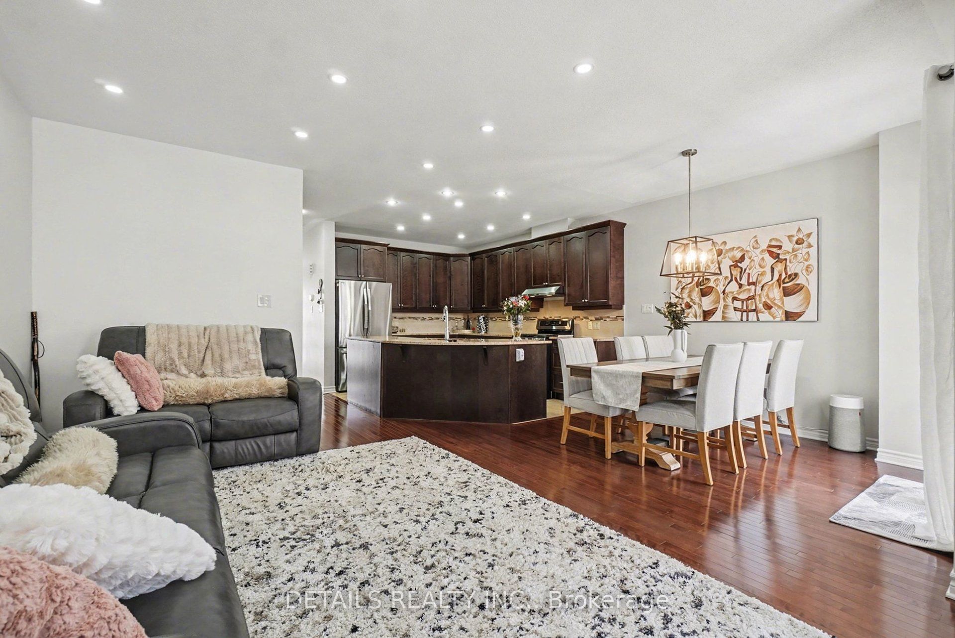 Additional image 6 of 112 Whispering Winds Way, Ottawa, ON, K1W 0B7