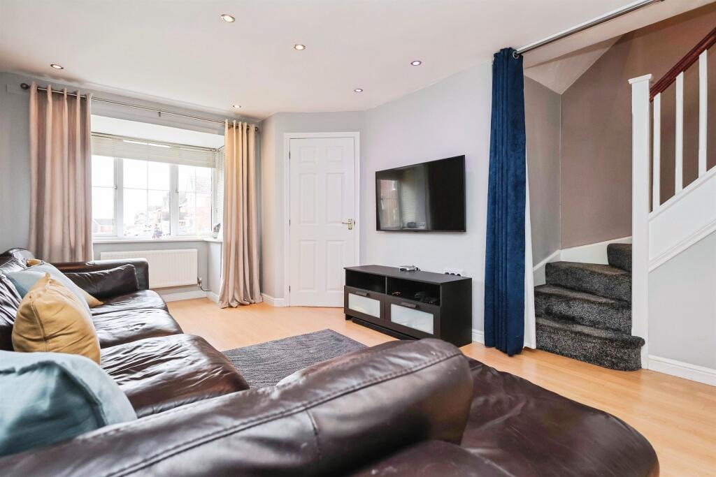 Wakeman Drive, Tividale, OLDBURY photo 3