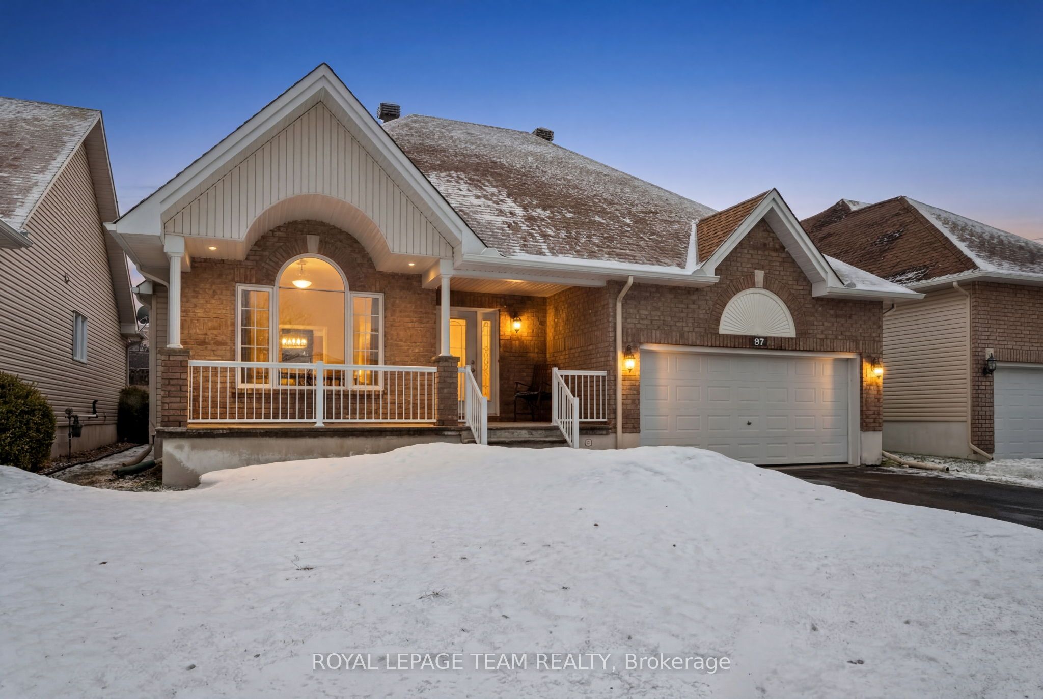 97 Lloydalex Crescent, Ottawa, ON, K2S 2E8
