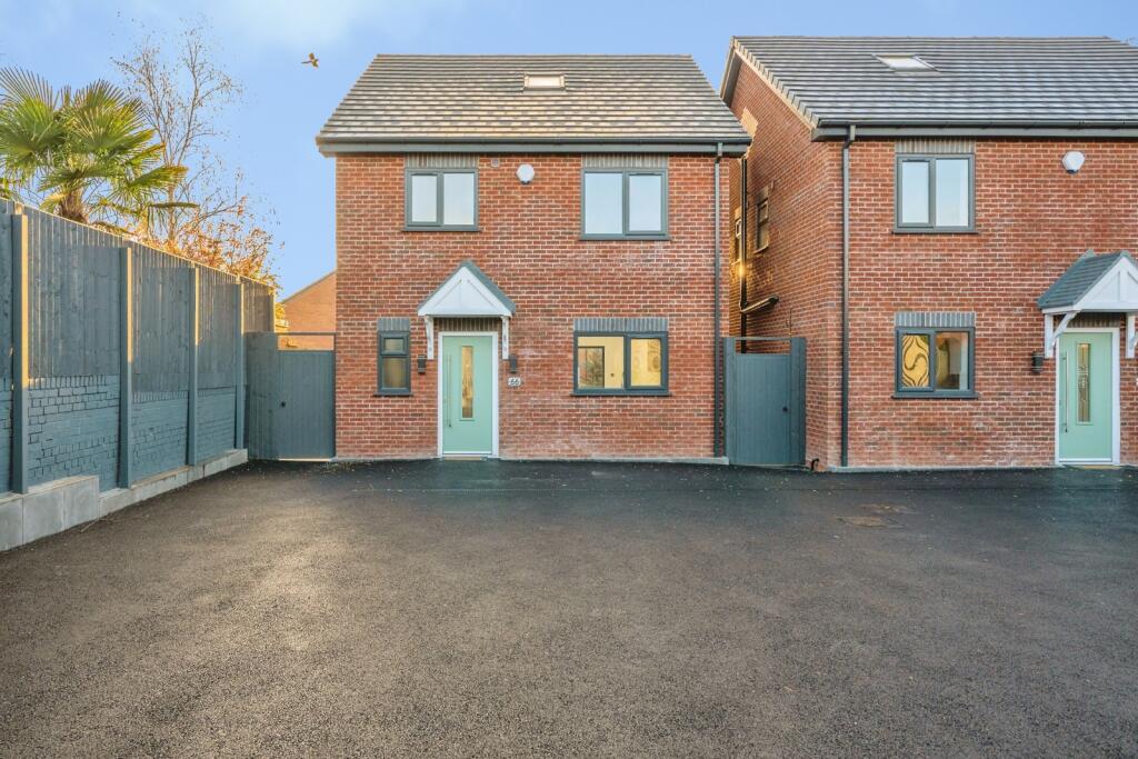 Hockley Road, Wilnecote, Tamworth, Staffordshire, B77