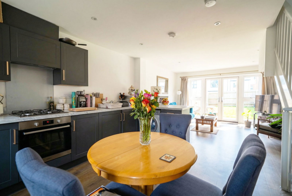 Rosewood Drive, Blythe Valley photo 2