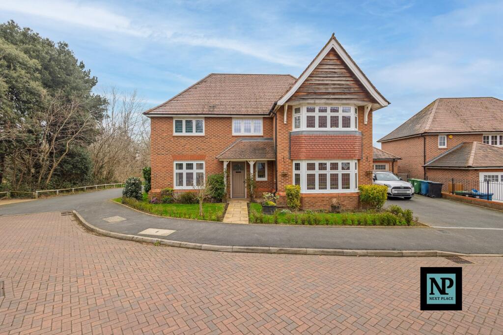 Alstonefield Close, Amington, B77