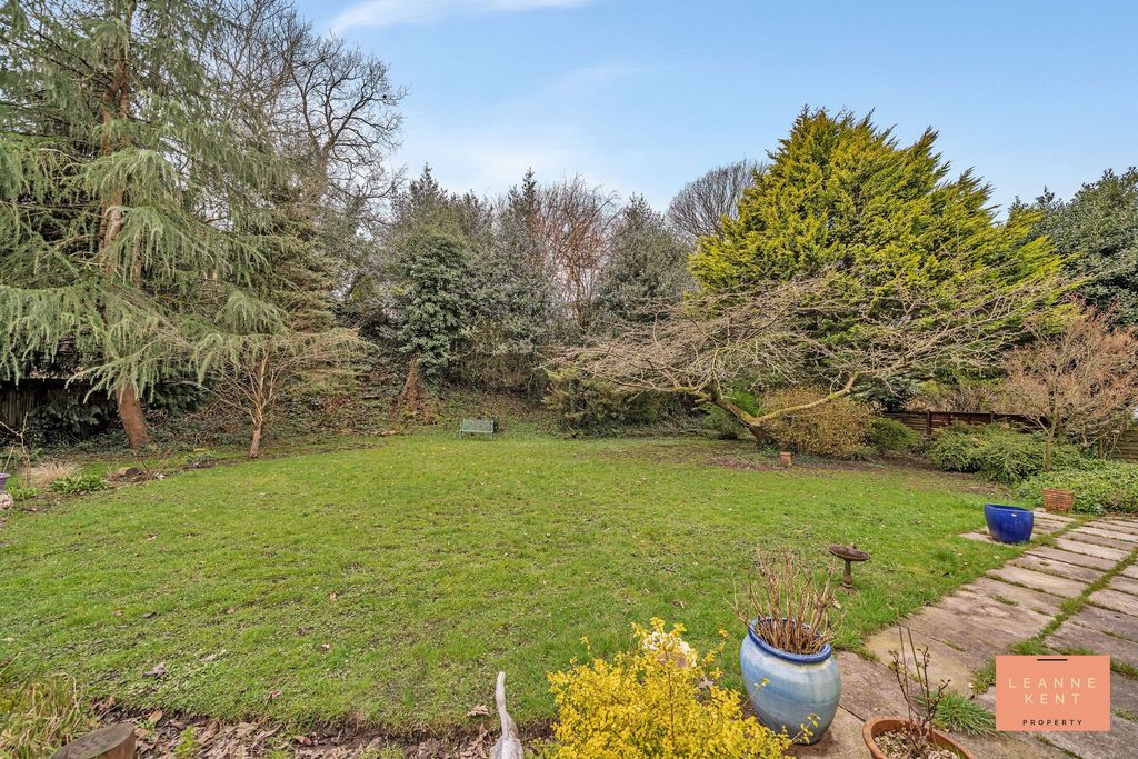 Additional image 35 of 2 bed bungalow for saleRhyd Y Gwern Close, Caerphilly CF83