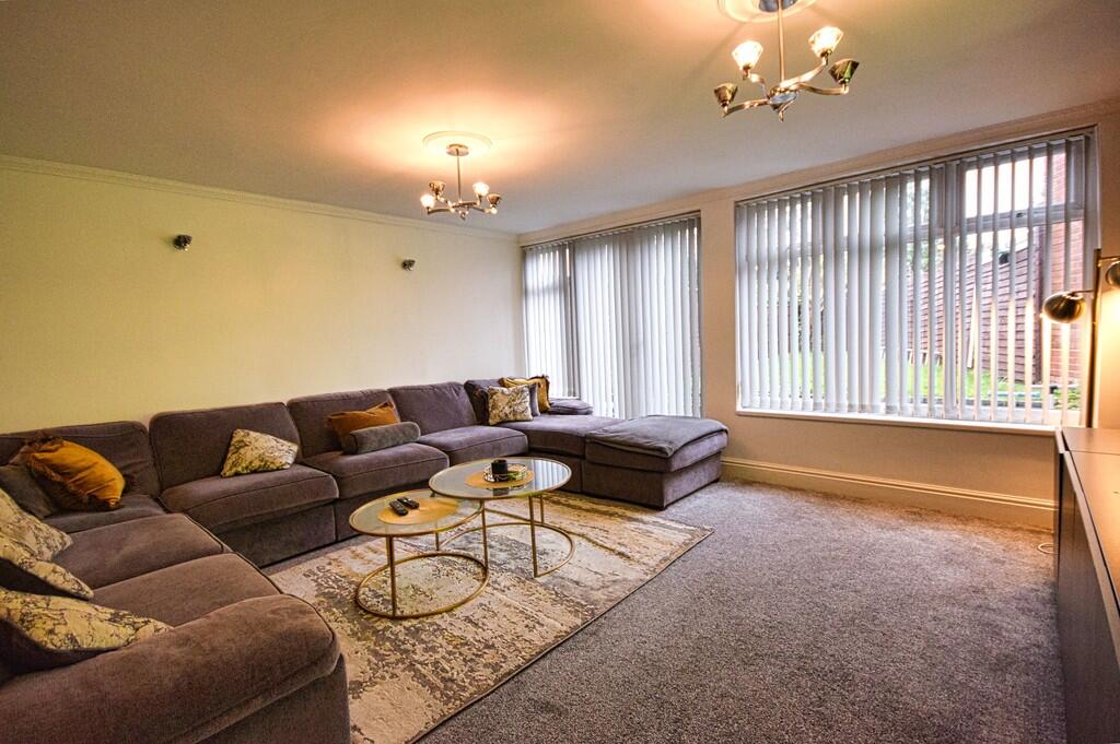 Springfield Crescent, Elmdon, Solihull  photo 3