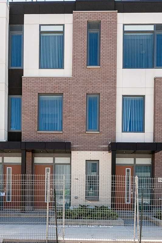 TH06-1010 Portage Parkway, Vaughan, ON, L4K 0K3