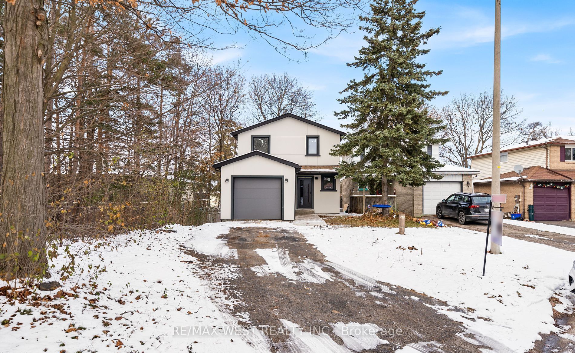 Additional image 2 of Main-36 Wilson Court, Barrie, ON, L4N 5K8