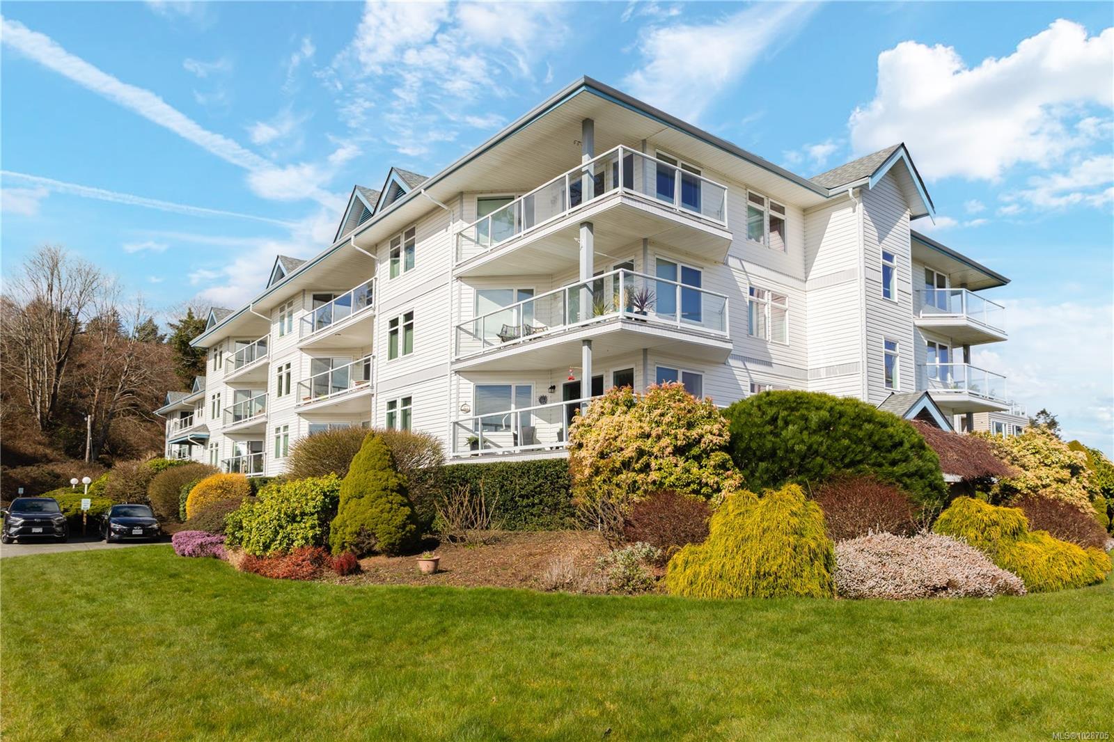 224-390 Island Highway S, Campbell River, BC, V9W 1A5