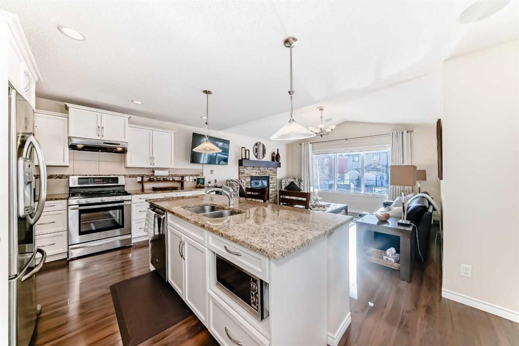 Additional image 6 of 1301 Ravenswood Drive SE, Airdrie, AB, T4A0J4