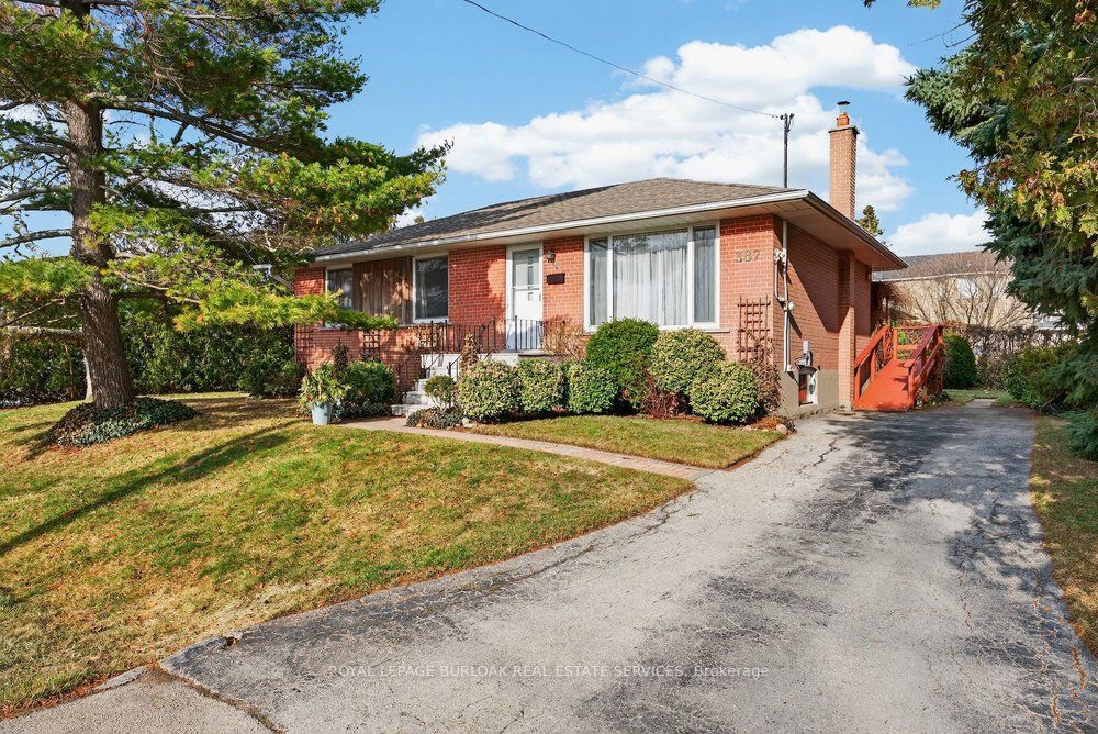 387 Walton Street, Oakville, ON, L6K 1R7