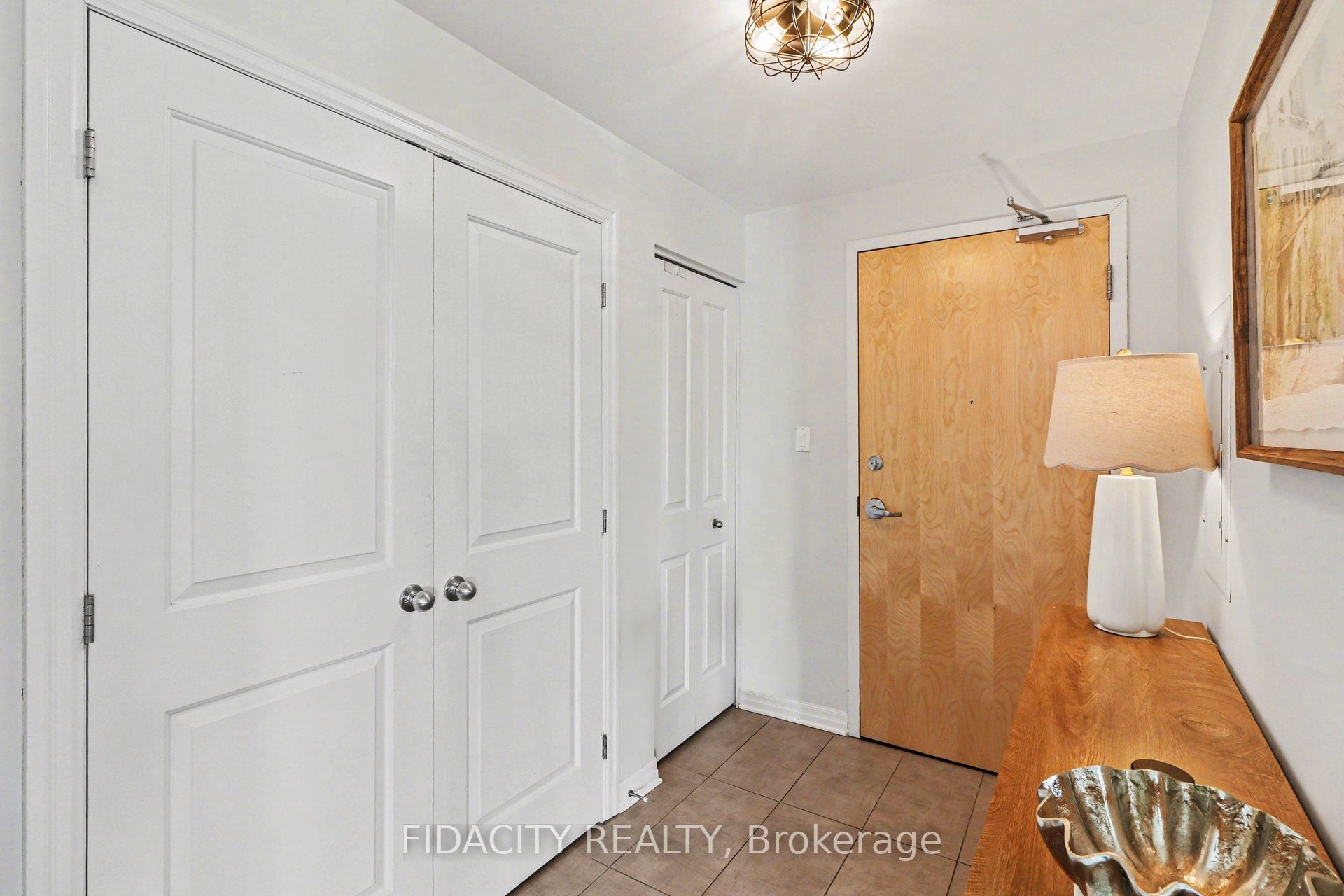 Additional image 3 of 302-225 Winterfell Private, Ottawa, ON, K1G 4J1