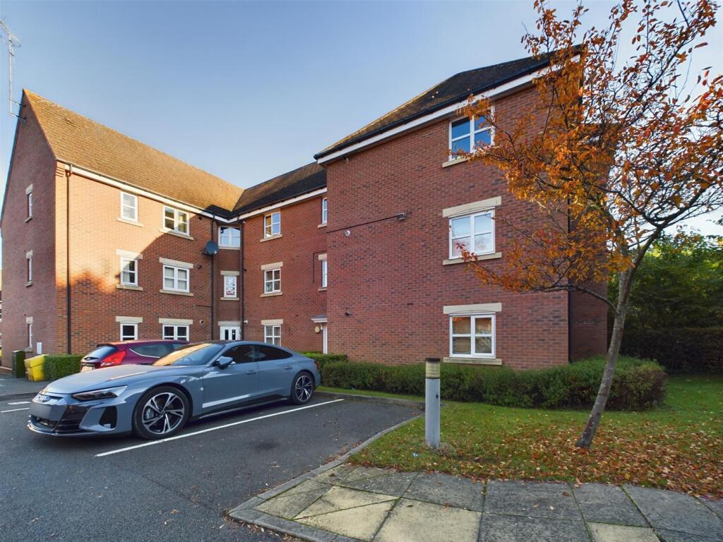 92 Middlewood Close Solihull B91 2UN photo 5