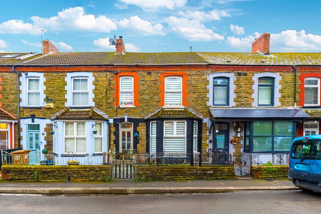 4 bed terraced house for saleThomas Street, Abertridwr, Caerphilly CF83