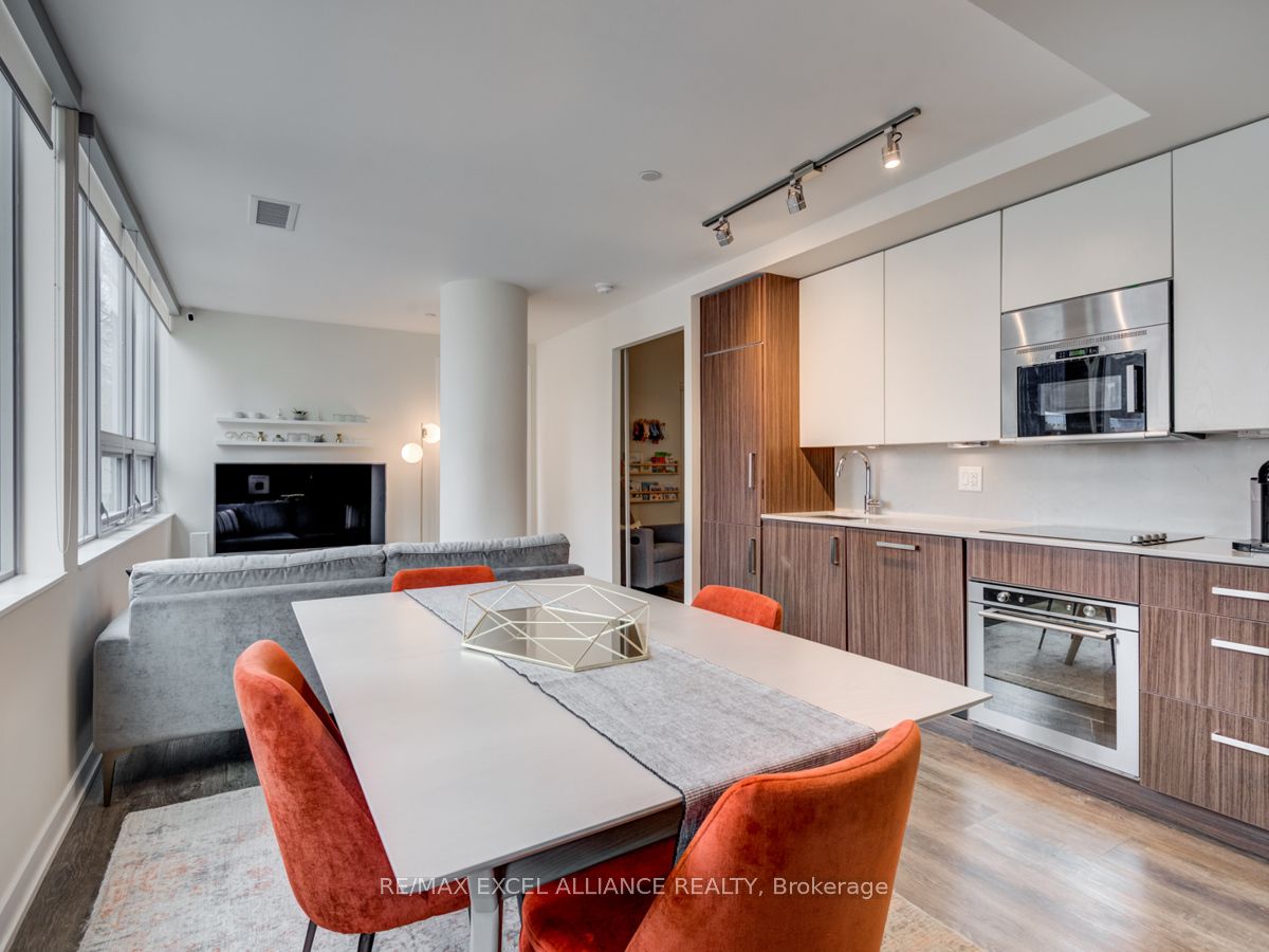 Additional image 4 of 201-17 Dundonald Street, Toronto, ON, M4Y 1K3