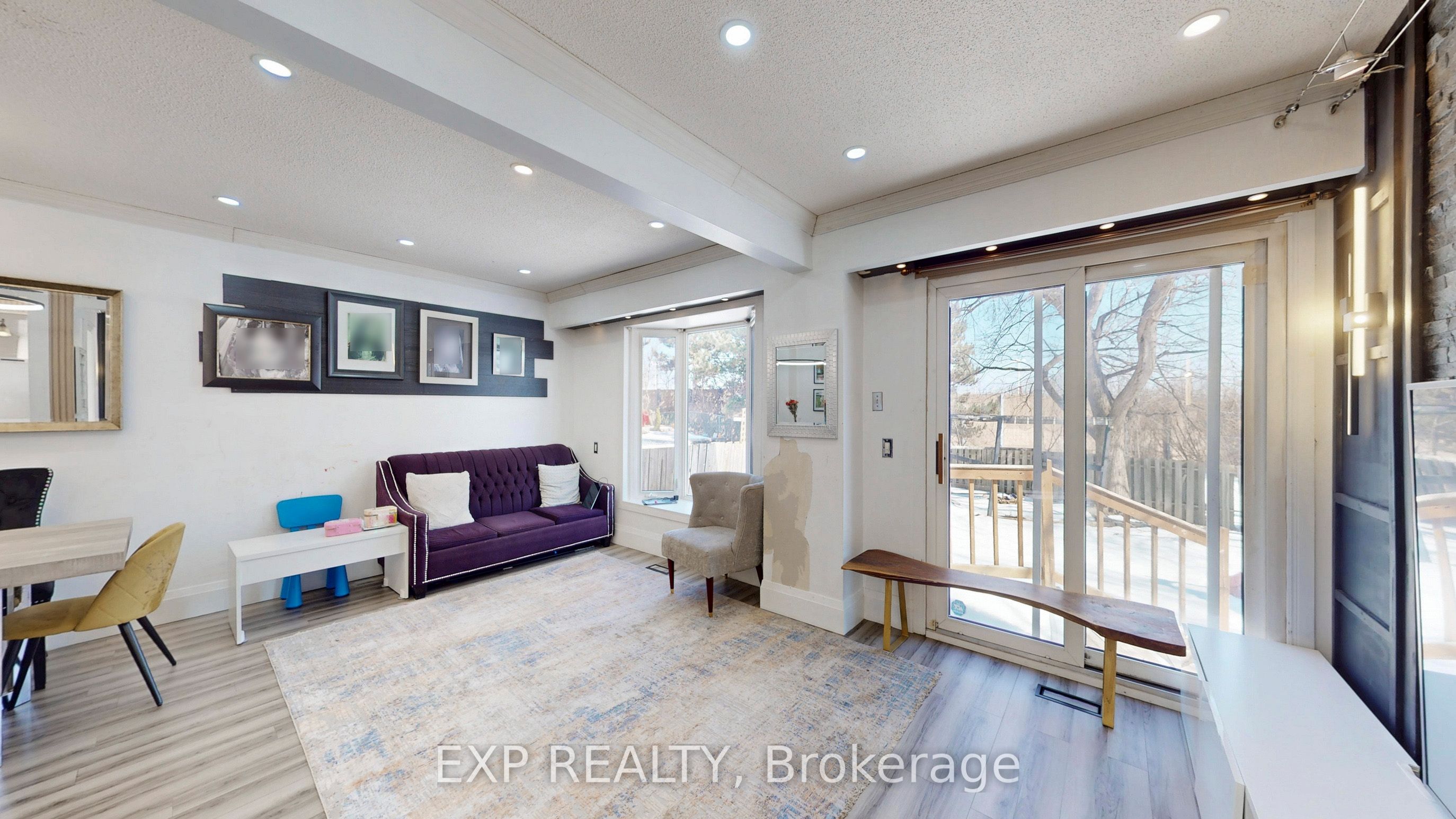 Additional image 3 of 2458 Cobbinshaw Cir Drive, Mississauga, ON, L5N 2G3