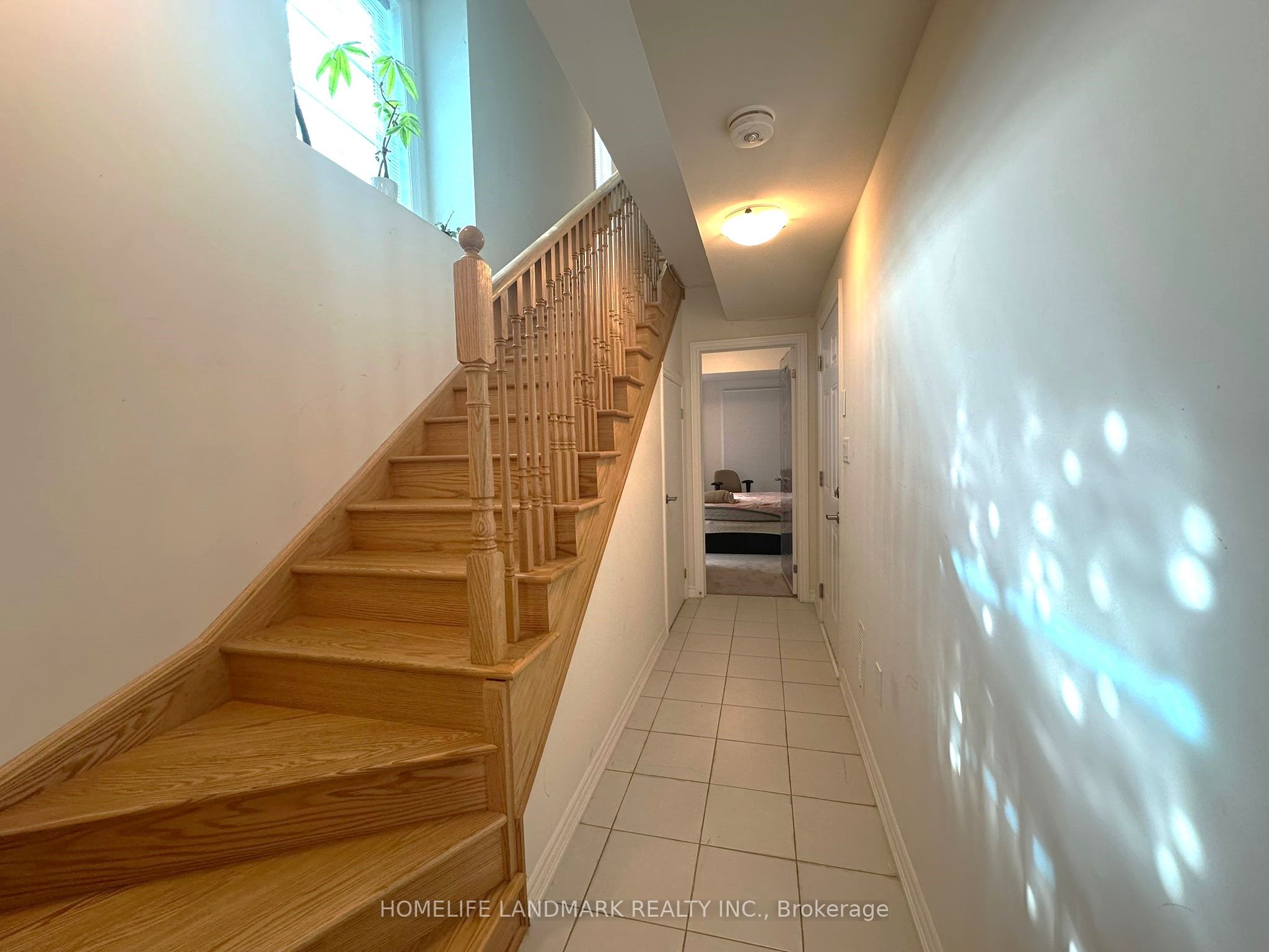 Additional image 4 of 18 Lavinia Road, Brampton, ON, L6P 4N8