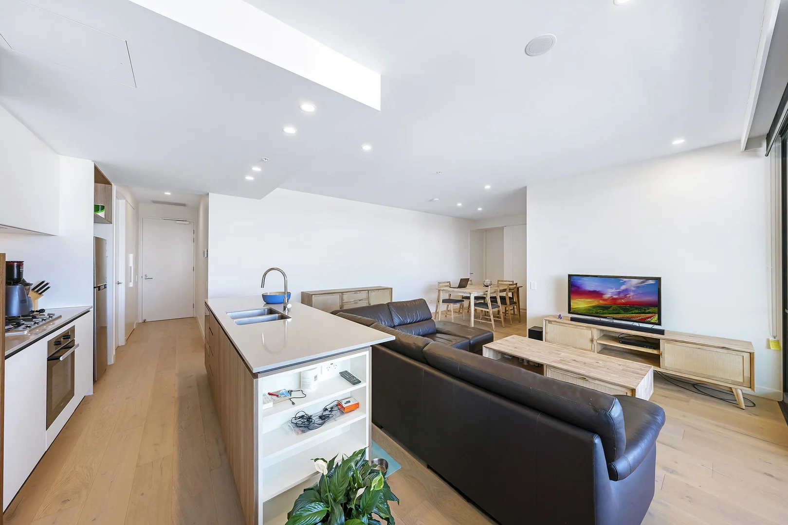 Additional image 4 of 705/43 Peerless Avenue, Mermaid Beach QLD 4218