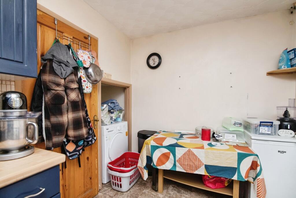Additional image 5 of Arundel Drive, OLDBURY, West Midlands, B69