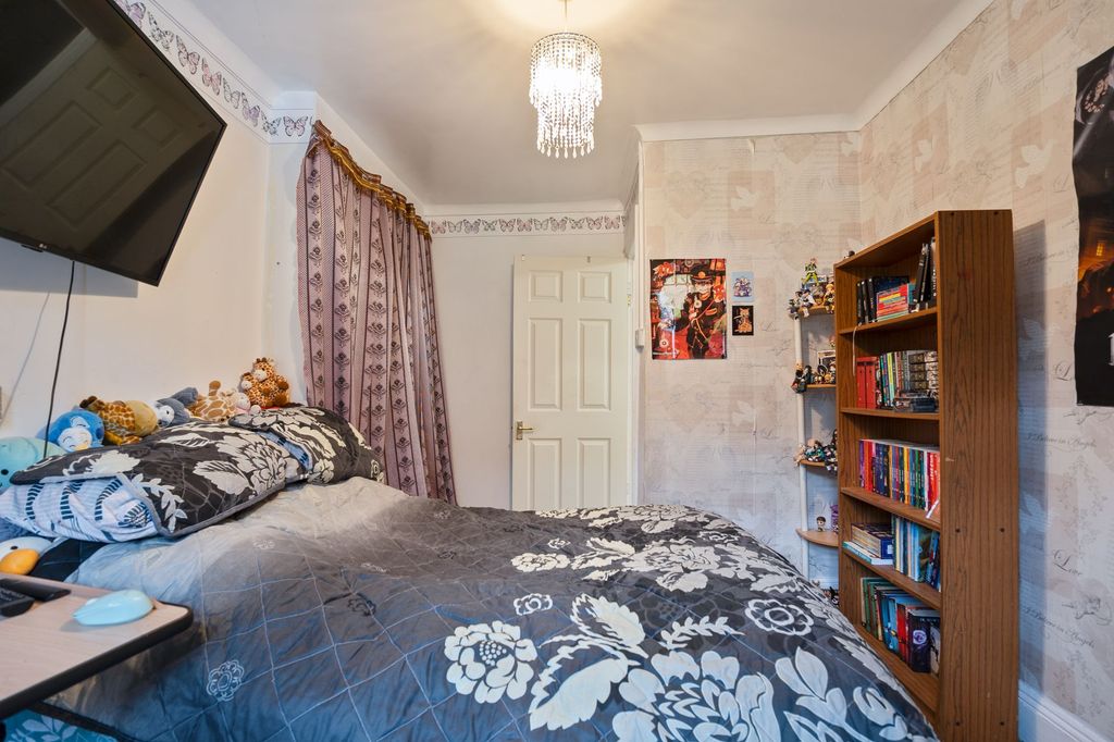 Additional image 19 of 3 bed end terrace house for saleSouthend, Tredegar NP22