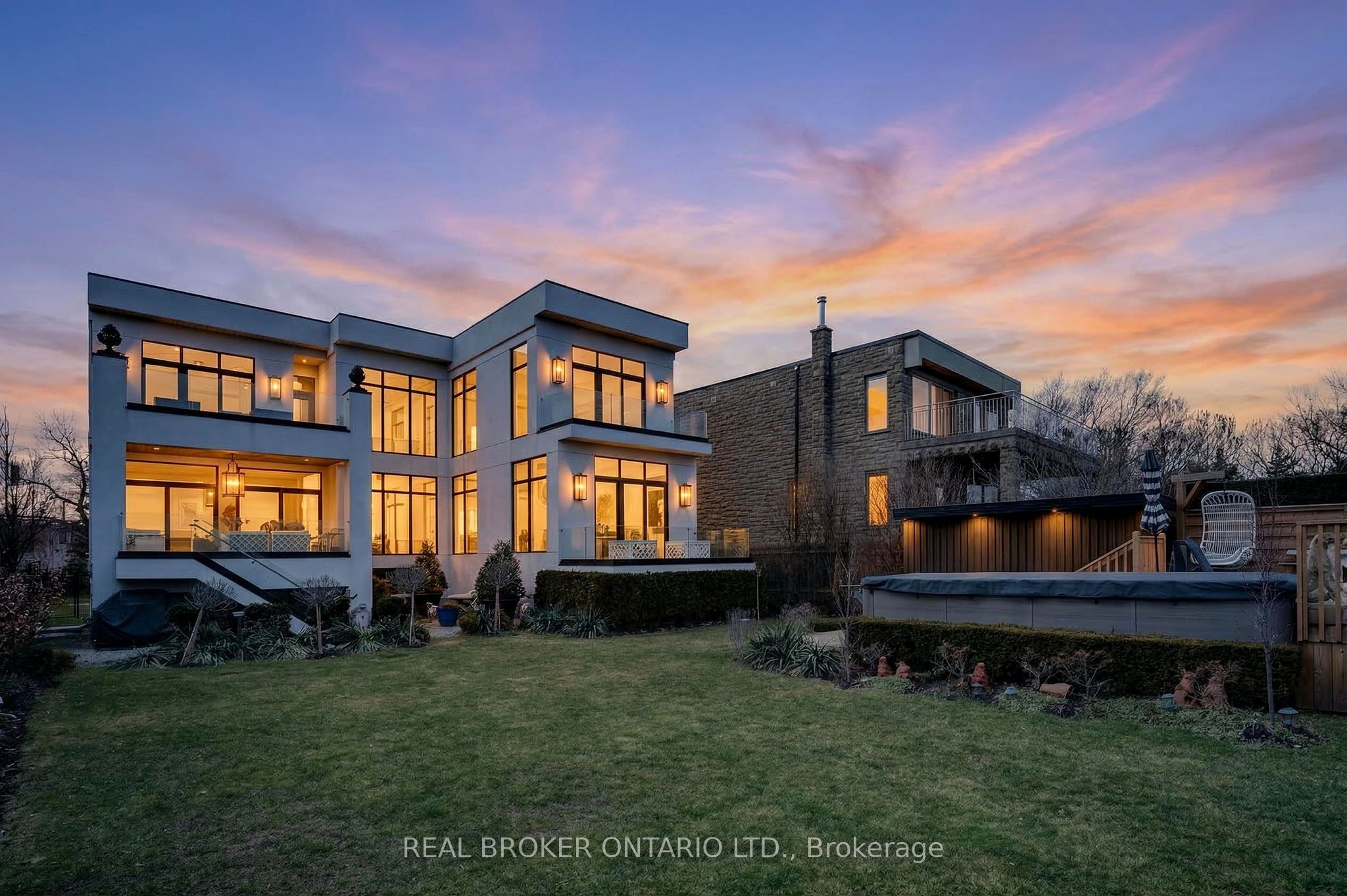 Additional image 5 of 711 Beach Boulevard, Hamilton, ON, L8H 6Y5