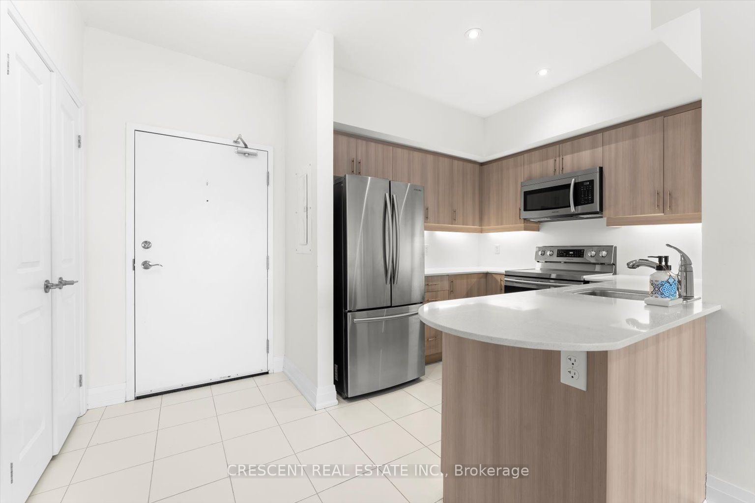 Additional image 2 of 604-300 Essa Road, Barrie, ON, L9J 0B9
