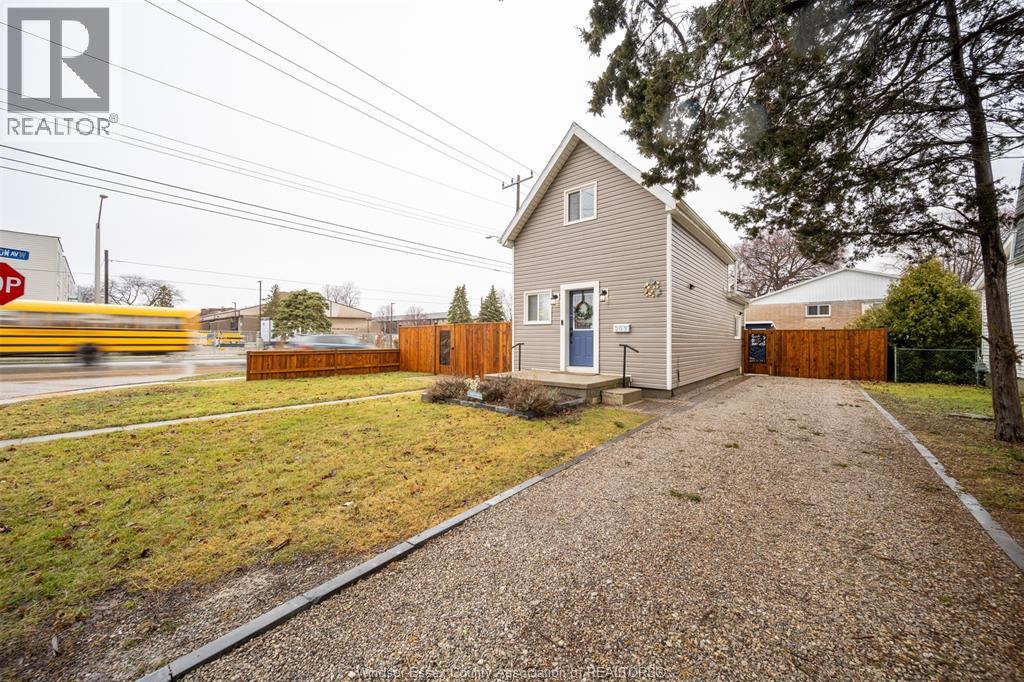 Additional image 2 of 203 Sheldon Avenue, Chatham, ON, N7L3N1