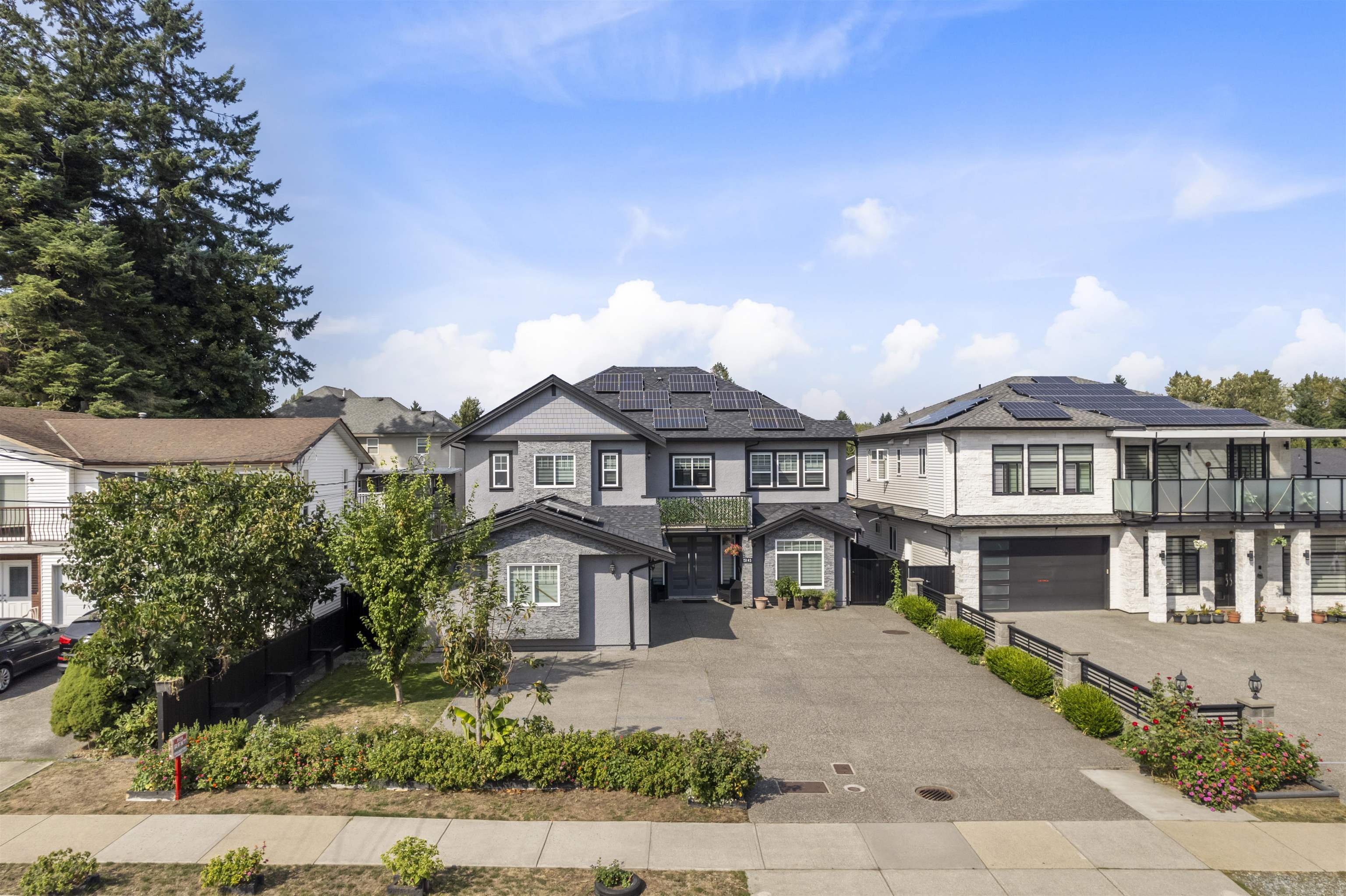13145 68 Avenue, Surrey, BC, V3W 2E5