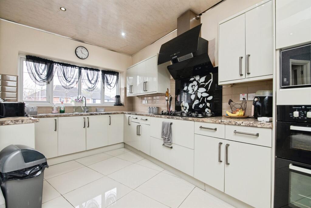 Ruskin Street, WEST BROMWICH photo 2