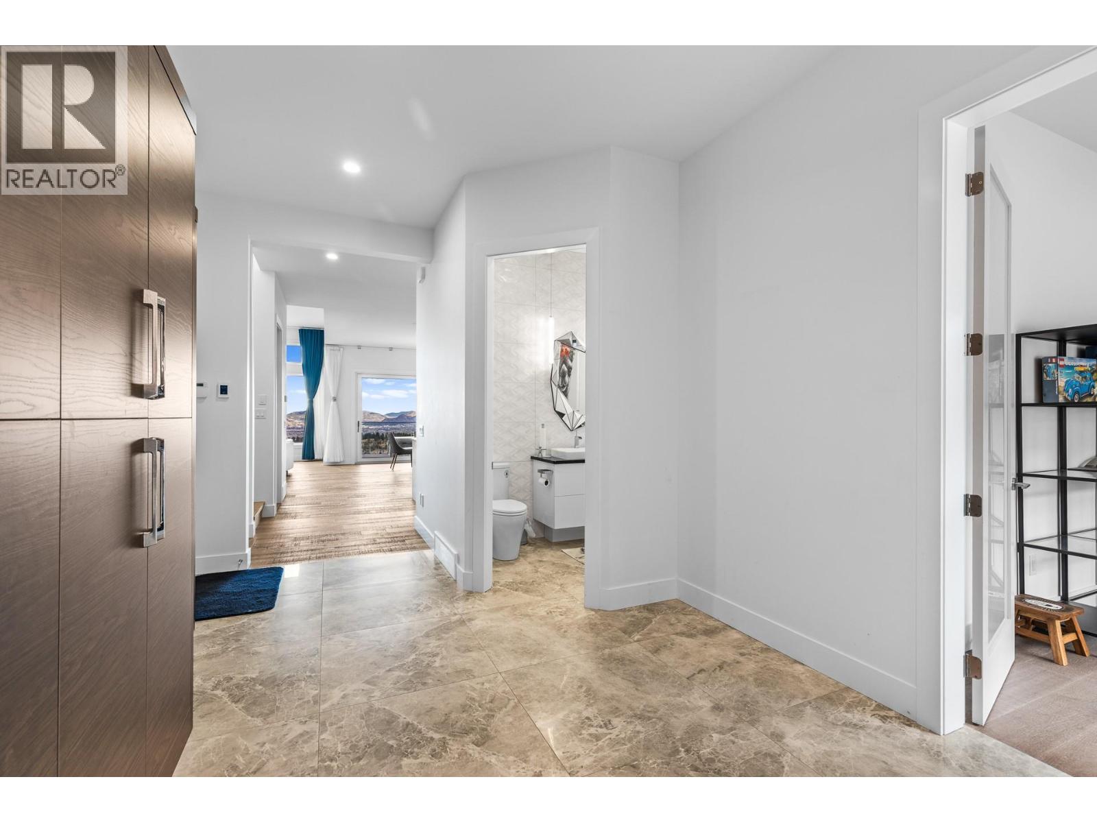 Additional image 6 of 1068 Clarance Avenue, Kelowna, BC, V1W5M6