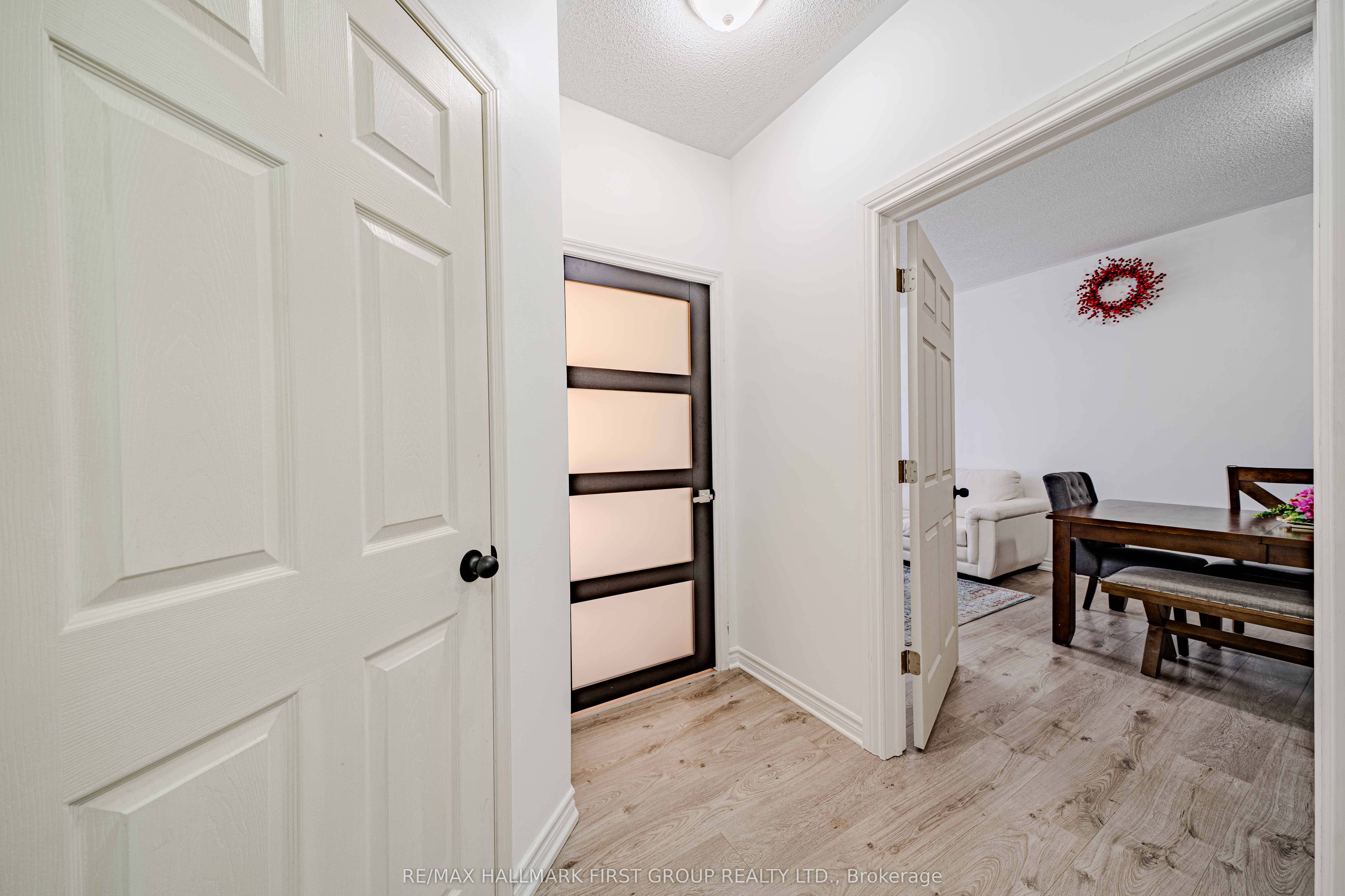 19 Kidd Terrace, Toronto, ON, M3J 3S9 photo 4