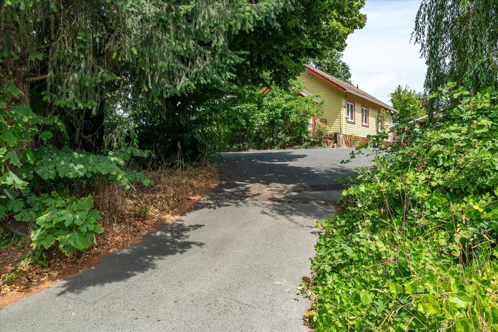 Additional image 4 of 950 Bruce Avenue, Nanaimo, BC, V9R 4A3