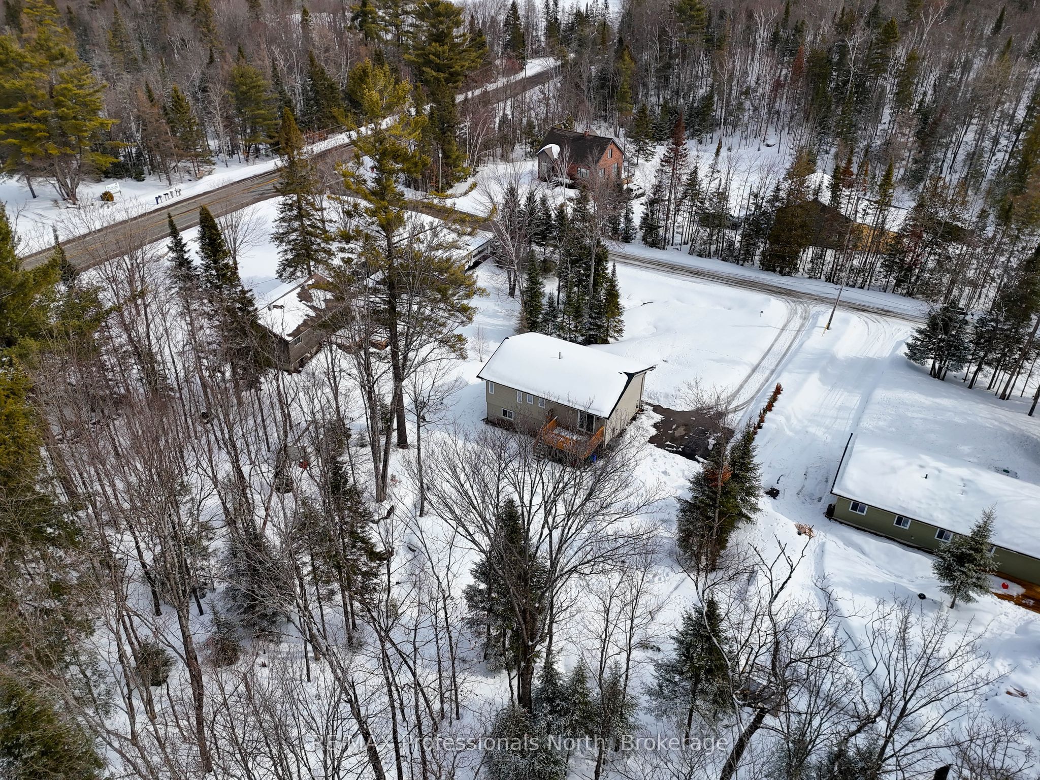 Additional image 4 of 1036 Post Road, Bracebridge, ON, P1L 1W9