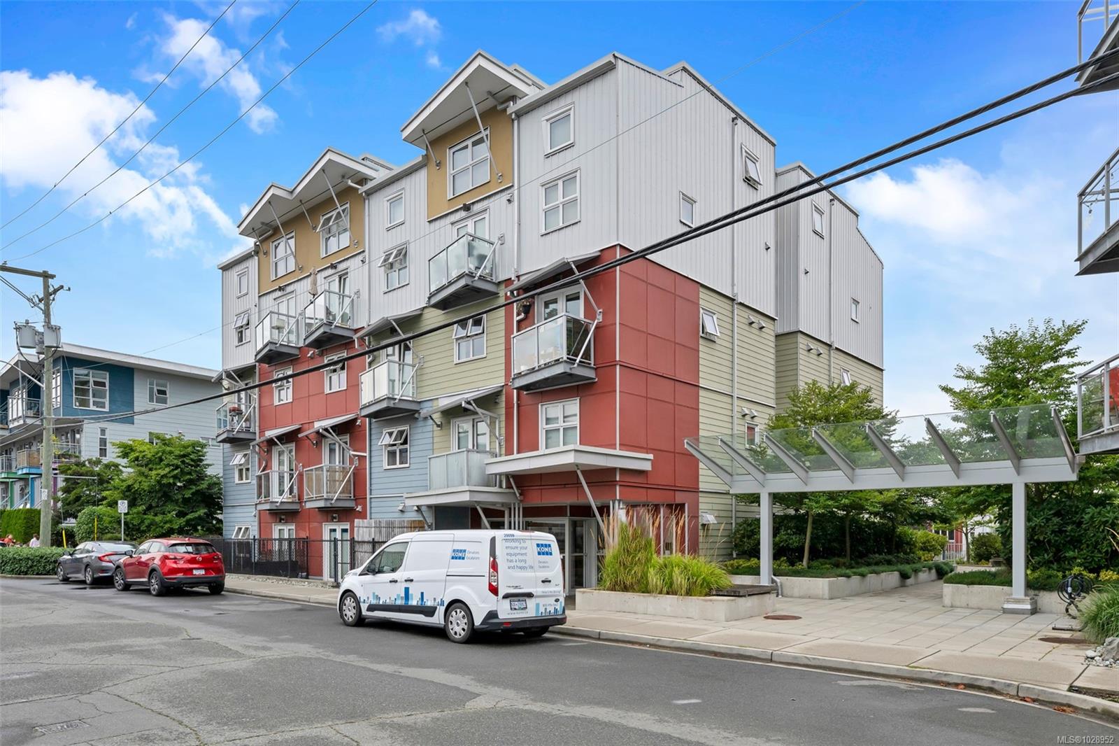 204-787 Tyee Road, Victoria, BC, V9A 7R5