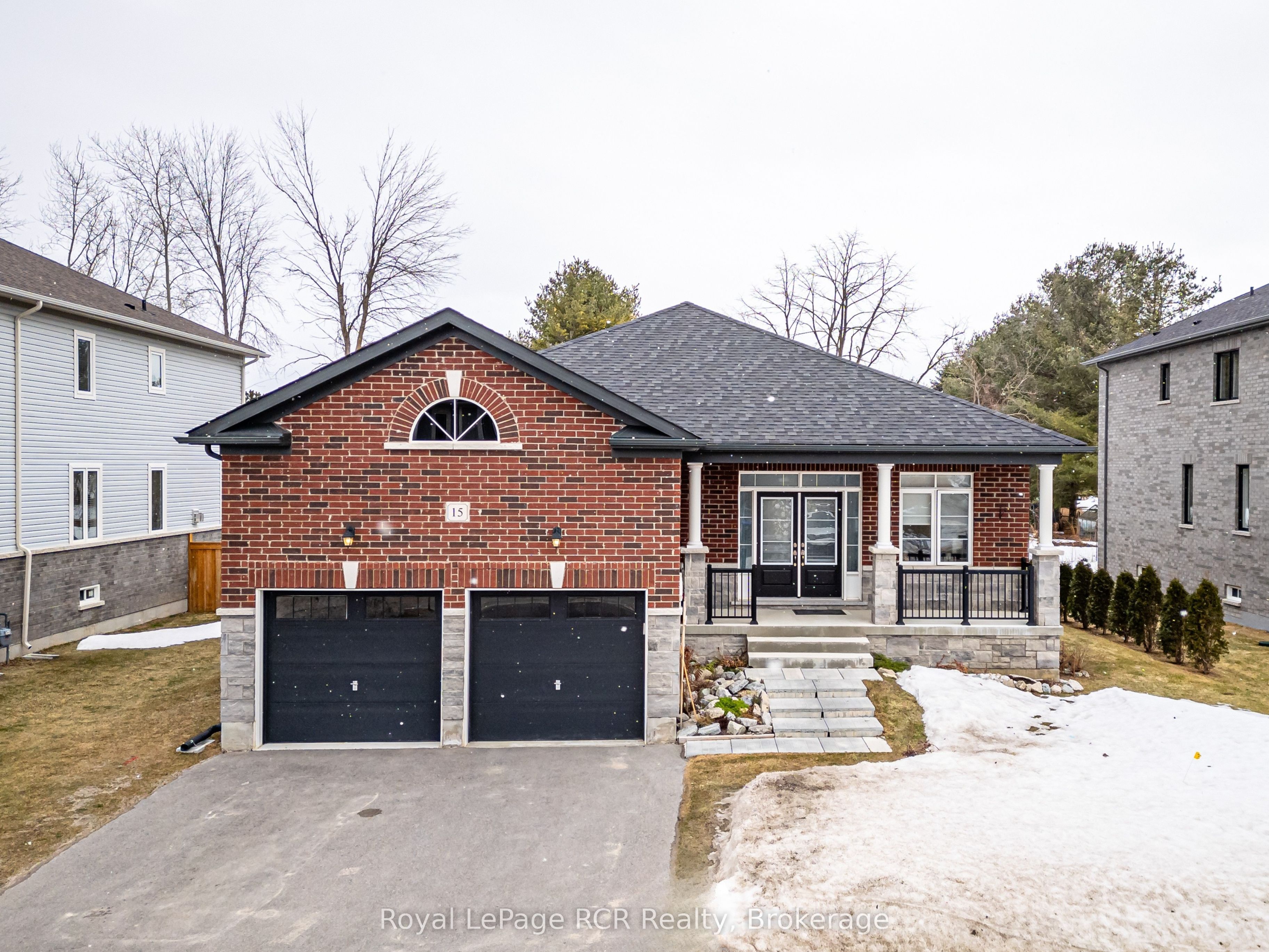 15 Emerald Street, Wasaga Beach, ON, L9Z 0K8