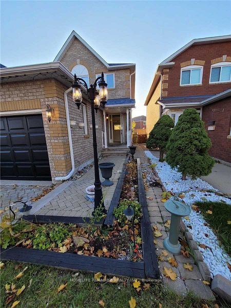 Additional image 2 of 34 Castlehill Road, Brampton, ON, L6X 4E2