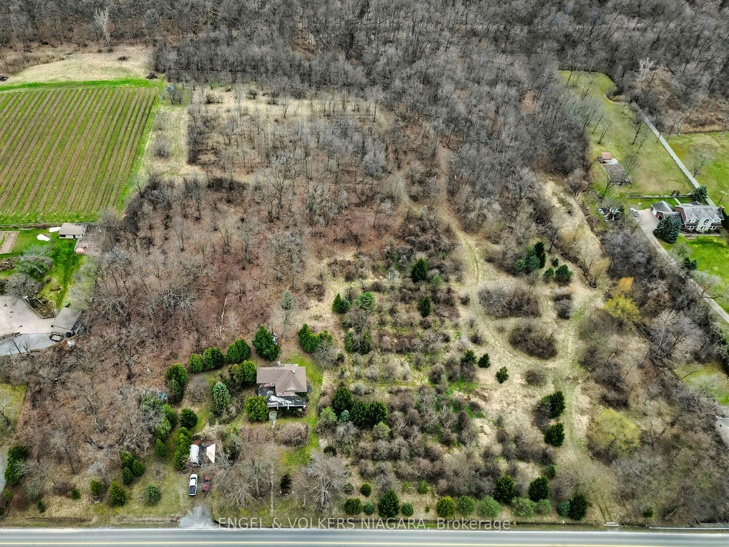 1893 York Road, Niagara-on-the-lake, ON, L0S 1J0